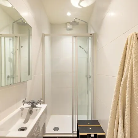 Het Zoute - Parkeerplaats - Wifi - Comfort - Uitzonderlijke Locatie - Ideaal Voor Stellen En Gezinnen Appartement *